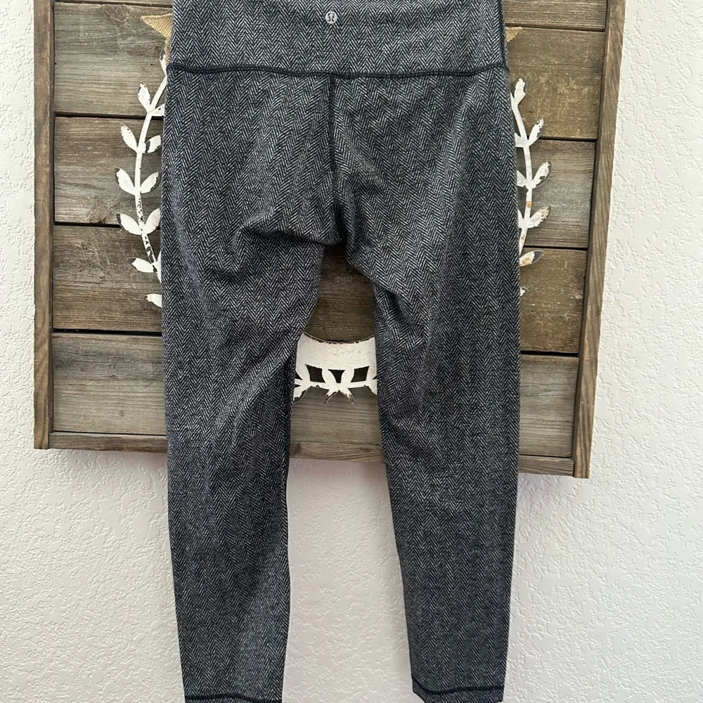 lululemon athletica comfortable stylish